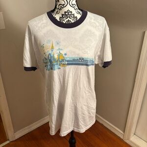 Walt Disney World Parks Retro-style Ringer T-shirt Cinderella Castle Size Large